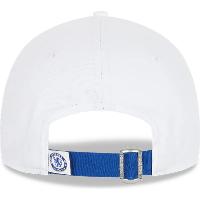 kepsar-curva-vit-justerbart-band-9forty-cotton-wordmark-fran-chelsea-football-club-premier-league-av-new-era