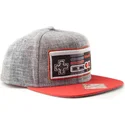 gra-och-rod-platt-snapback-keps-nes-controller-nintendo-fran-difuzed