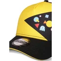 svart-snapback-keps-med-bojd-skarm-pac-man-fran-difuzed