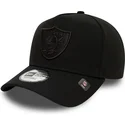 svart-bojd-snapback-keps-med-svart-logotyp-9forty-e-frame-fran-las-vegas-raiders-nfl-av-new-era