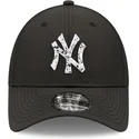 new-era-new-york-yankees-mlb-9forty-justerbar-svart-bojd-keps-med-sportklamma