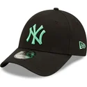 new-era-new-york-yankees-mlb-9forty-league-essential-svart-justerbar-bojd-keps-med-gront-logo