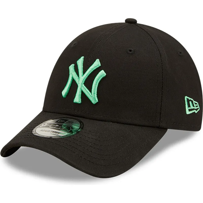 kepsar-curva-svart-justerbart-band-9forty-league-essential-fran-new-york-yankees-mlb-av-new-era
