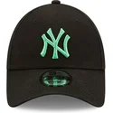 new-era-new-york-yankees-mlb-9forty-league-essential-svart-justerbar-bojd-keps-med-gront-logo