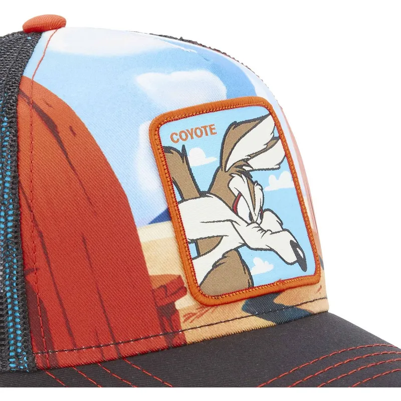 flerfargad-trucker-keps-coyote-loo5-coy2-looney-tunes-fran-capslab