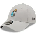 gra-justerbar-9forty-character-sports-keps-med-bojd-skarm-av-bugs-bunny-looney-tunes-fran-new-era