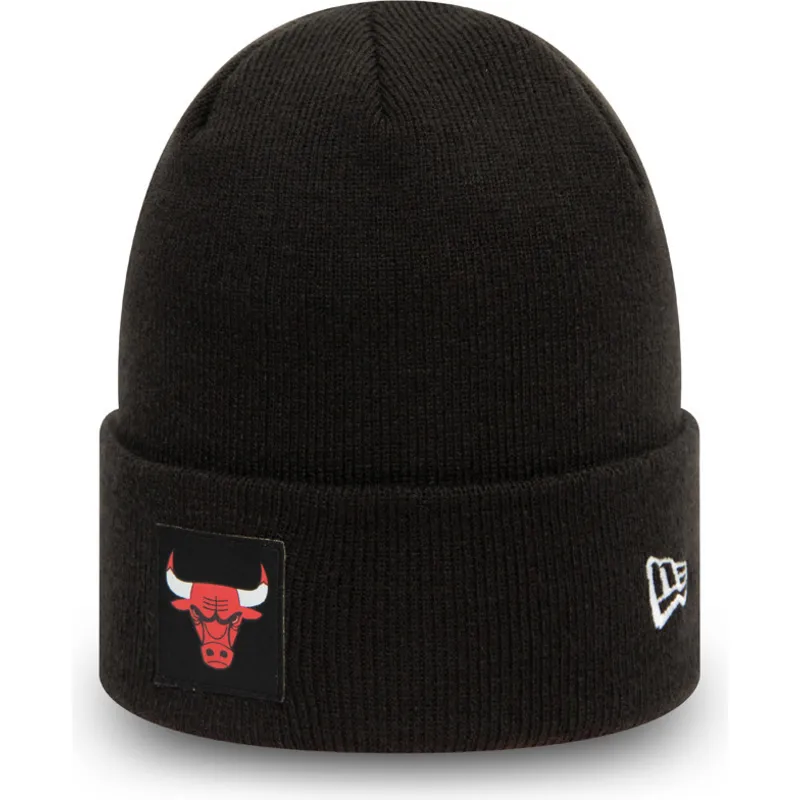 mossor-svart-team-cuff-fran-chicago-bulls-nba-av-new-era