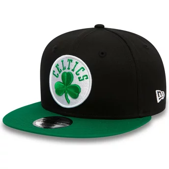 Svart och grön platt snapback 9FIFTY keps från Boston Celtics NBA av New Era