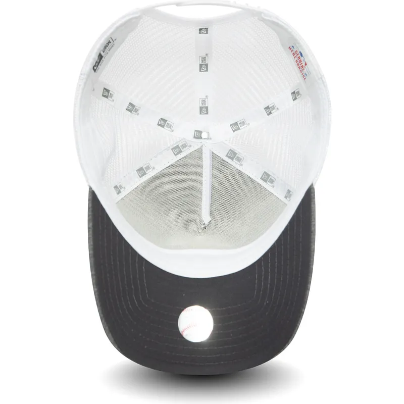 morkgra-och-vit-trucker-keps-a-frame-jersey-essential-fran-new-york-yankees-mlb-av-new-era