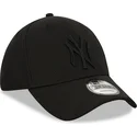 svart-bojd-keps-justerbar-med-svart-logotyp-39thirty-diamond-era-fran-new-york-yankees-mlb-av-new-era