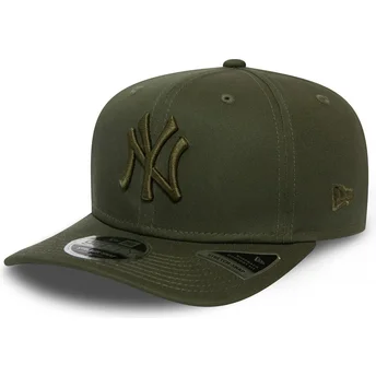 kepsar-curva-gron-snapback-9fifty-stretch-snap-league-essential-fran-new-york-yankees-mlb-av-new-era