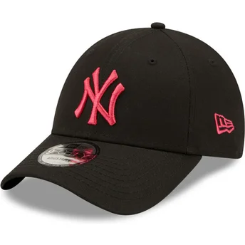 kepsar-curva-svart-snapback-rosa-9forty-black-base-fran-new-york-yankees-mlb-av-new-era