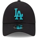 marinbla-justerbar-kurvkeps-med-bla-logotyp-9forty-league-essential-los-angeles-dodgers-mlb-fran-new-era