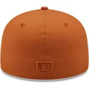 brun-justerbar-flat-keps-med-marinbla-logotyp-59fifty-league-essential-los-angeles-dodgers-mlb-fran-new-era