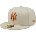 new-era-new-york-yankees-mlb-59fifty-league-essential-gra-flat-passform-keps-med-brunt-logo