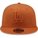 kepsar-plana-brun-snapback-marron-9fifty-league-essential-fran-los-angeles-dodgers-mlb-av-new-era
