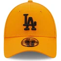 justerbar-orange-bojd-keps-med-svart-logotyp-9forty-league-essential-los-angeles-dodgers-mlb-fran-new-era