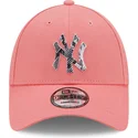 kepsar-curva-rosa-justerbart-band-9forty-infill-fran-new-york-yankees-mlb-av-new-era