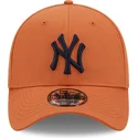 kepsar-curva-brun-justerad-39thirty-league-essential-fran-new-york-yankees-mlb-av-new-era