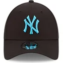 justerbar-svart-bojd-keps-med-bla-logotyp-9forty-neon-pack-av-new-york-yankees-mlb-fran-new-era