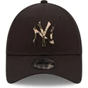 kepsar-curva-svart-justerbart-band-marron-9forty-camo-infill-fran-new-york-yankees-mlb-av-new-era