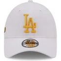 kepsar-curva-vit-justerbart-band-dorado-9forty-stadium-food-fran-los-angeles-dodgers-mlb-av-new-era