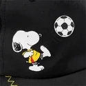 justerbar-svart-bojd-keps-for-barn-med-snoopy-peanuts-fran-puma