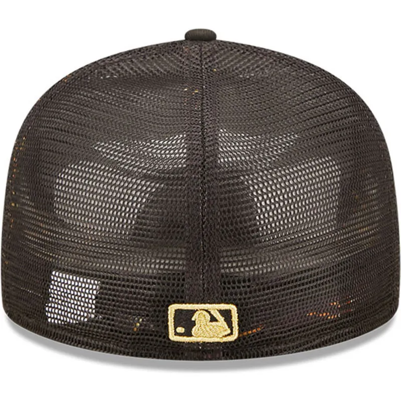 svart-justerbar-platt-truckerkeps-med-guldlogotyp-59fifty-all-star-game-los-angeles-dodgers-mlb-fran-new-era