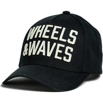 svart-bojd-keps-snapback-classic-ww22-fran-wheels-and-waves