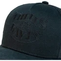 kepsar-curva-svart-snapback-av-wheels-and-waves