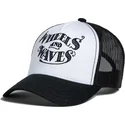 vit-och-svart-trucker-keps-nuts-bw-ww26-fran-wheels-and-waves