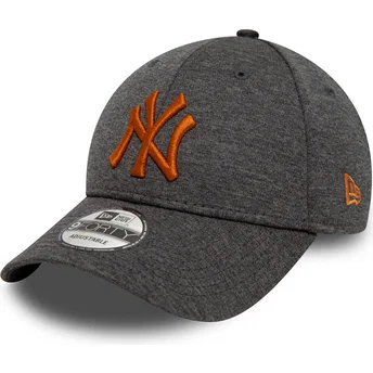 new-york-yankees-mlb-9forty-shadow-tech-gra-justerbar-bojd-keps-med-orange-logotyp-fran-new-era