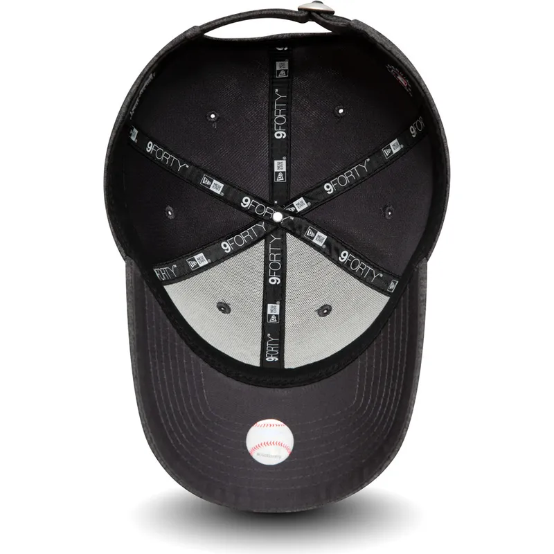 kepsar-curva-gra-justerbart-band-9forty-shadow-tech-fran-new-york-yankees-mlb-av-new-era