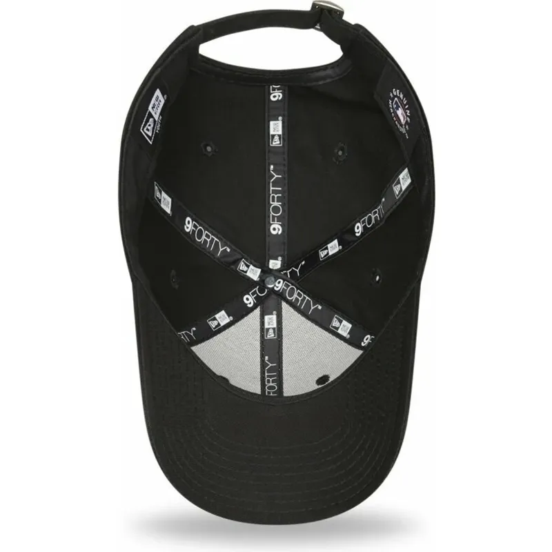 kepsar-curva-svart-justerbart-band-for-barn-9forty-league-essential-fran-new-york-yankees-mlb-av-new-era kepsar-curva-svart-justerbart-band-for-barn-9forty-league-essential-fran-new-york-yankees-mlb-av-new-era