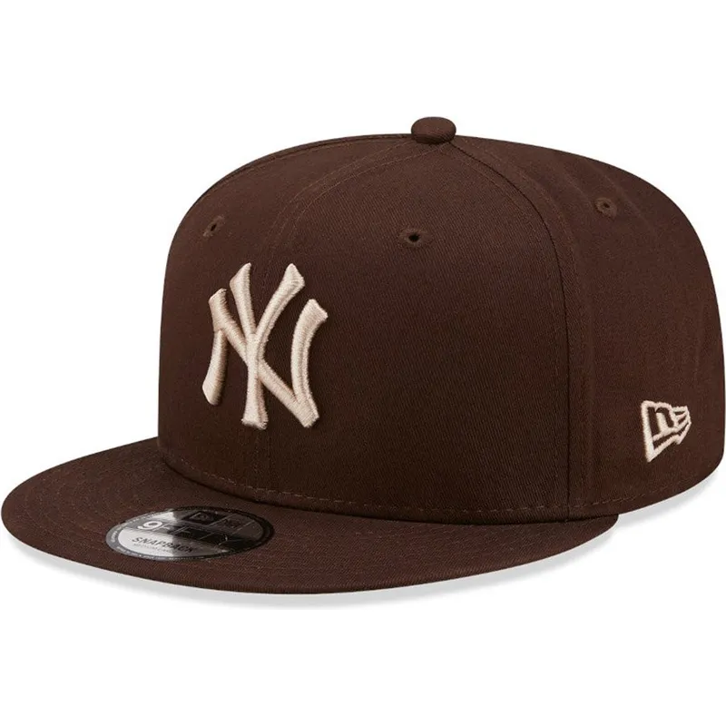 kepsar-plana-brun-snapback-9fifty-league-essential-fran-new-york-yankees-mlb-av-new-era