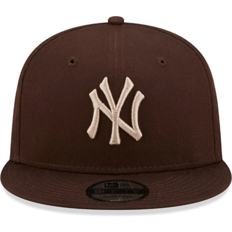 kepsar-plana-brun-snapback-9fifty-league-essential-fran-new-york-yankees-mlb-av-new-era