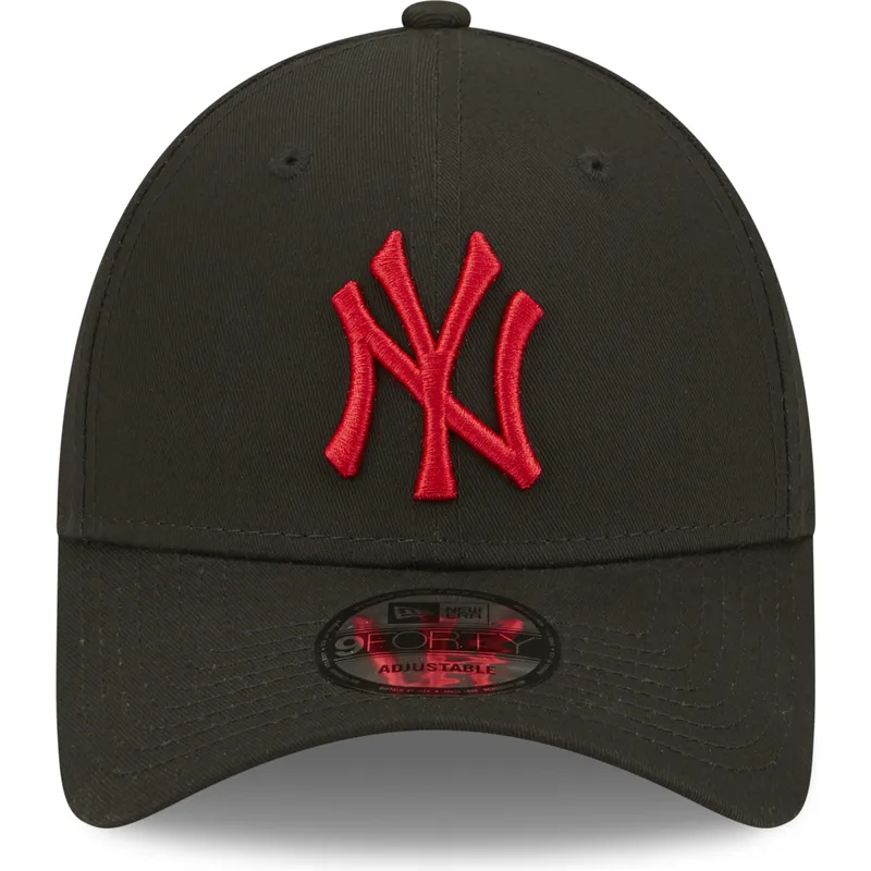 kepsar-curva-svart-justerbart-band-9forty-league-essential-fran-new-york-yankees-mlb-av-new-era