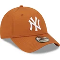 kepsar-curva-brun-justerbart-band-9forty-league-essential-fran-new-york-yankees-mlb-av-new-era