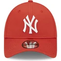kepsar-curva-rod-justerbart-band-9forty-league-essential-fran-new-york-yankees-mlb-av-new-era