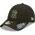 svart-bojd-snapback-keps-med-gront-logo-9forty-neon-pack-repreve-fran-new-york-yankees-mlb-av-new-era