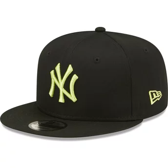 Svart snapback platt keps med grönt logotyp 9FIFTY League Essential från New York Yankees MLB av New Era