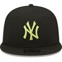 kepsar-plana-svart-snapback-9fifty-league-essential-fran-new-york-yankees-mlb-av-new-era