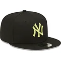 kepsar-plana-svart-snapback-9fifty-league-essential-fran-new-york-yankees-mlb-av-new-era