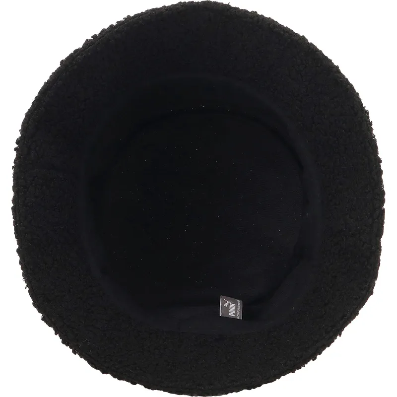 hinkar-svart-fran-bucket-negro-core-winter-av-puma hinkar-svart-fran-bucket-negro-core-winter-av-puma