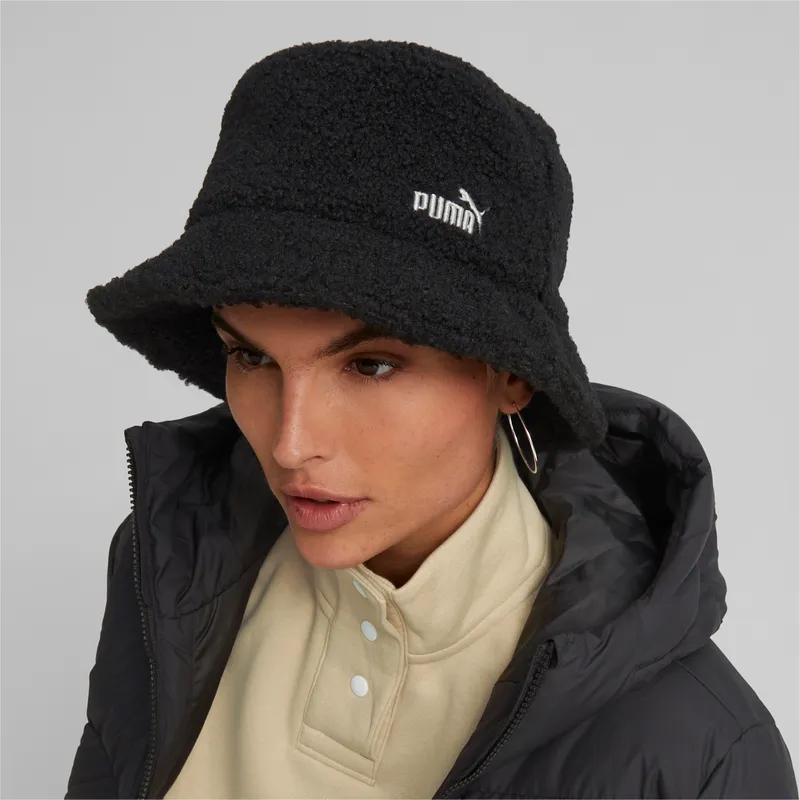 hinkar-svart-fran-bucket-negro-core-winter-av-puma hinkar-svart-fran-bucket-negro-core-winter-av-puma