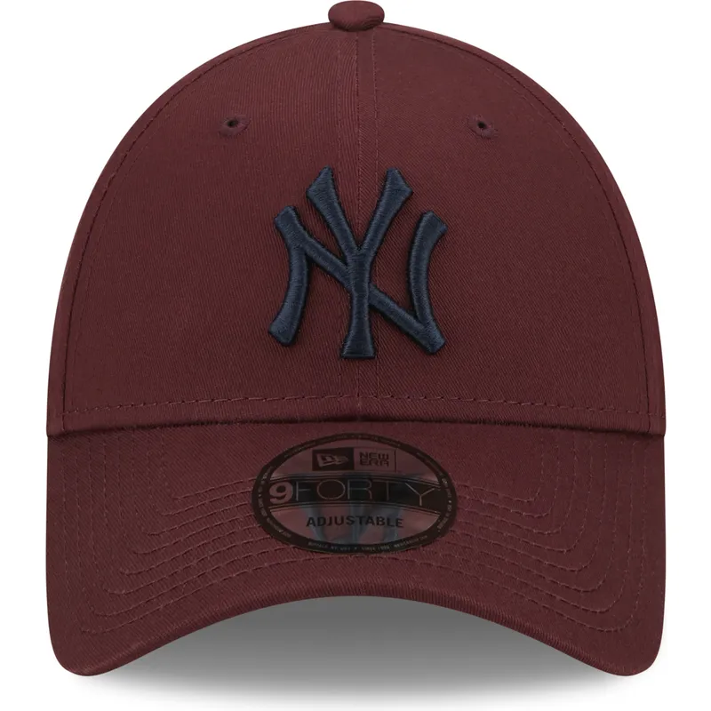 kepsar-curva-rod-justerbart-band-granate-9forty-league-essential-fran-new-york-yankees-mlb-av-new-era