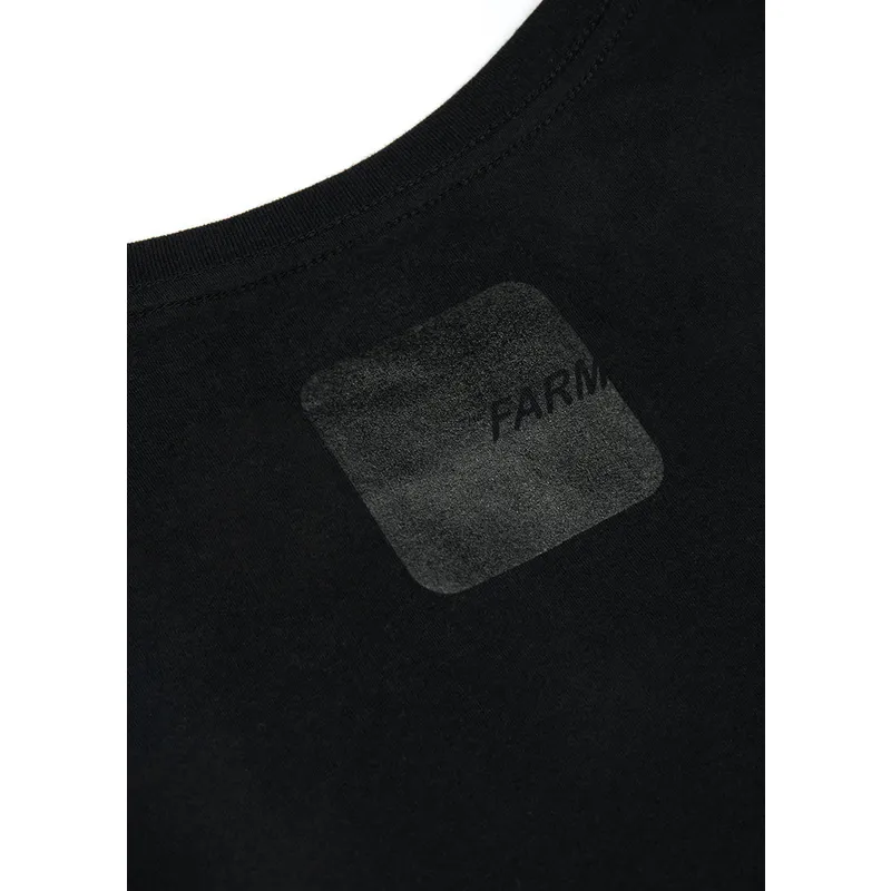 svart-kortarmad-t-shirt-black-panther-the-predator-the-farm-fran-goorin-bros