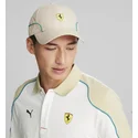 beige-justerbar-keps-med-bojd-skarm-sptwr-race-b-av-ferrari-formula-1-fran-puma