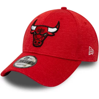 Justerbar röd kurvad keps 9FORTY Shadow Tech från Chicago Bulls NBA av New Era