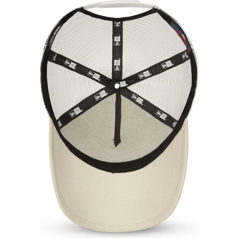 beige-och-vit-trucker-keps-9forty-a-frame-fran-new-york-yankees-mlb-av-new-era